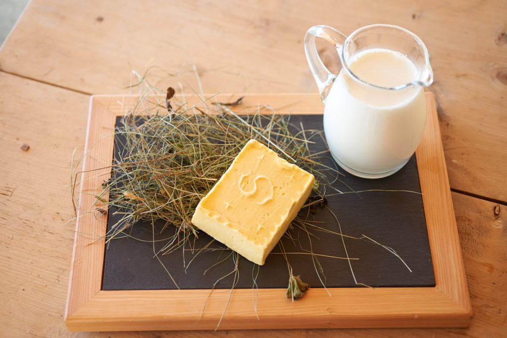 Hotel_Angerer-Alm_Speisen_Butter_Milch